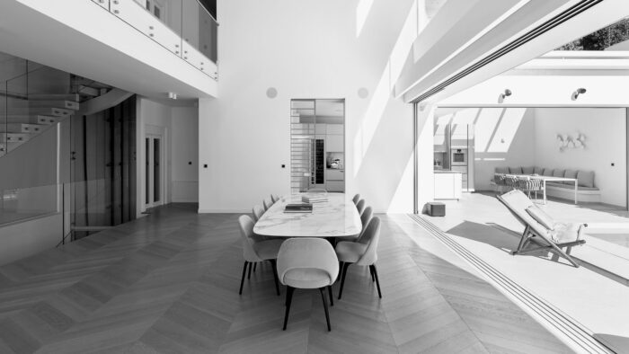 Infinity View Residence με frameless συστήματα AVATON Elite Series και typologies S-Touch και Pocket.