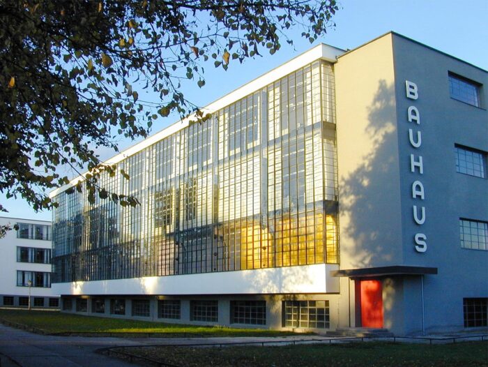Bauhaus building with minimal frames